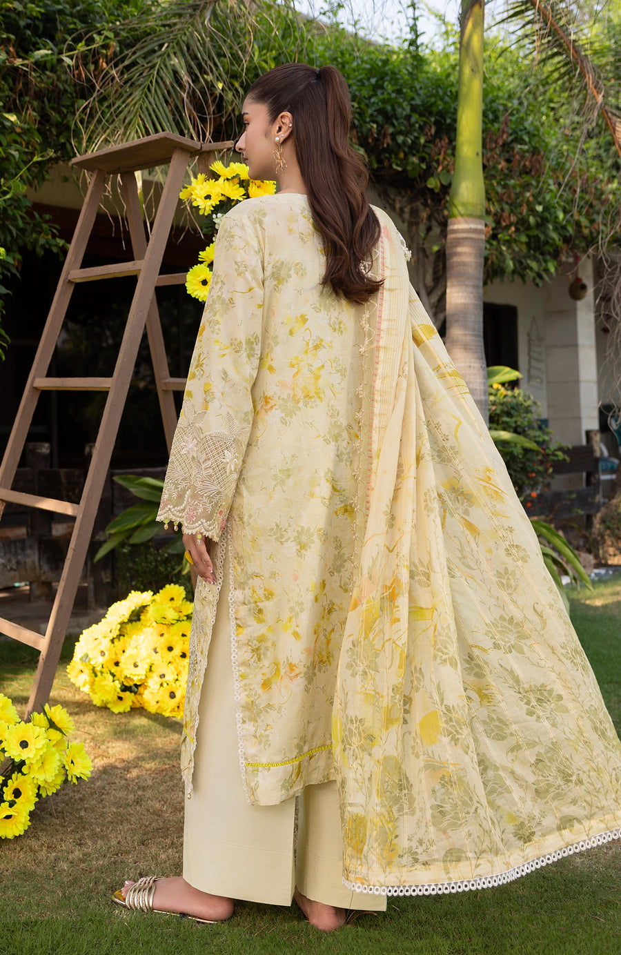 Retail Price: 4,990/-PKR