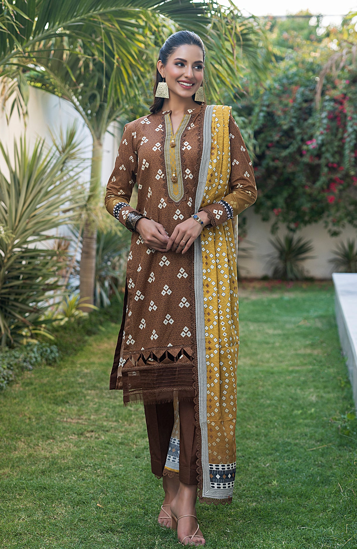 Anum Printed 3-Piece Unstitched Lawn-ADL-2-24-07