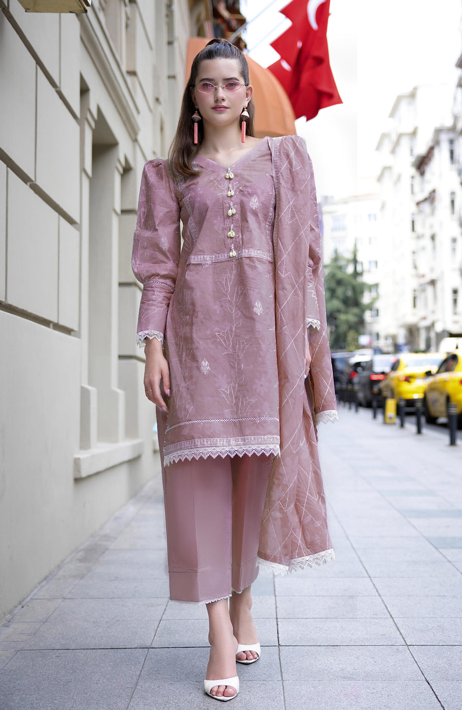 Retail Price: 4,790/-PKR